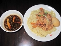 「肉盛りつけ麺（並盛り200g） 780円+無料の味玉」@魁 肉盛りつけ麺 六代目けいすけの写真