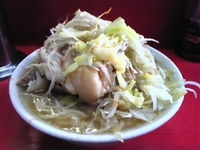 「小ラーメン豚入り」@ラーメン二郎 三田本店の写真