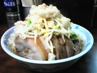 「小ラーメン豚入り」@ラーメン二郎 めじろ台法政大学前店の写真