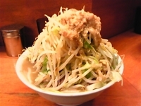 「小ラーメン豚増し・麺固め・全部」@ラーメン二郎 立川店の写真