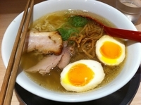 「味玉らーめん（塩）」@麺や 七彩 東京駅の写真