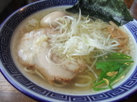 「味玉塩そば800円」@らぁめん大山 富士本店の写真