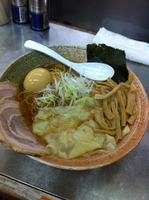 「えびワンタン（正油）」@覆麺 智の写真