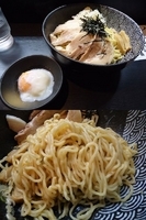 「『あぶらそば並+醤油チャーシュー+温玉（￥650+200+100」@めん処 仁兵衛 淵野辺店の写真
