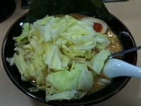 「南林火山らーめん+キャベツ(¥750+¥50)」@横浜らーめん 實家の写真