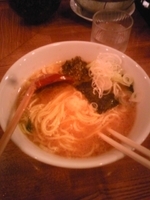 「醤油とんこつラーメン ￥680円」@百歩ラーメン 南浦和店の写真