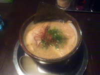 「こってりラーメン 並（700円）+餃子（300円）」@夜鳴き軒の写真