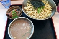 「煮干渓つけめん+豚スジ煮」@食処 渓の写真