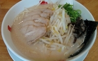 「半チャーシュー麺」@博多風龍 水道橋店の写真