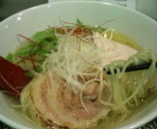 「塩ラーメンNamiori850円」@Fine Tuned Ramen with Music Bee Hiveの写真
