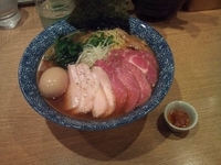 「特製芳醇香味そば（醤油）大盛+ミックスチャーシュー」@麺屋 一燈の写真