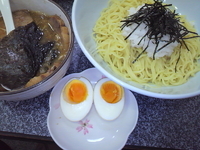 「鬼おろしつけ麺+チャーシュー+味玉(酢抜きVer.)」@魔法使いの写真