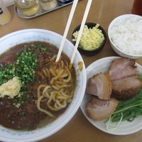 「板場のぶっかけカレー（鶏豚骨）+チャーシュー2種+とろけるチーズ」@MENYA 食い味の道有楽の写真