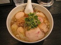 「特製中華そば（醤油）:900円」@江戸前煮干中華そば きみはん 五反田店の写真