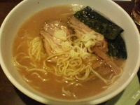 「ラーメン(醤油)+半チャーハン」@チャイナ厨房 亀戸駅前店の写真