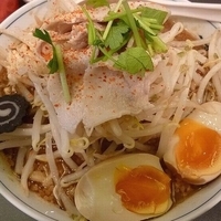 「らーめん少 （味付玉子トッピング）」@らーめん 七琉門の写真