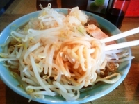 「ラーメン（アブラスクナメニンニク）」@ラーメン髭の写真