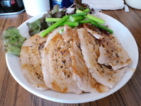 「【6月限定】スタミナ和え麺味噌肉添え（中盛225g） 750円」@中華そば 伝堂の写真