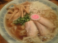 「極上煮干中華蕎麦+メンマ+玉ネギ」@麺や百日紅の写真