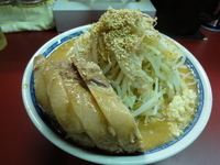 「（小）味噌ラーメン豚入り（全マシ、野菜はチョイマシ） 980円」@らーめん豚喜 川口店の写真