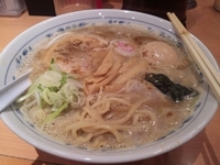 「中華そば【700円】味玉【100円】」@六厘舎の写真