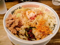 「まぜそば（生卵+マヨネーズ+ニンニク増し無料）750円」@麺屋 神やぐらの写真