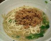 「味変化!気まぐれ塩ラーメン（坦々麺の挽き肉添え・替え玉付き）78」@丸直の写真