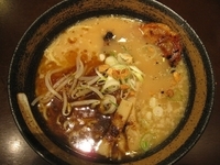 「とんこつラーメン830円（クーポンで杏仁豆腐無料）」@麺屋 空海 柏高島屋ステーションモール店の写真