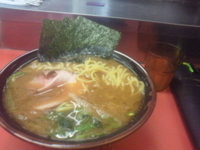 「ラーメン中盛（740円）」@ラーメン杉田家の写真