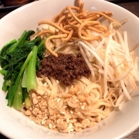 「汁なし坦々麺 880円」@自家製麺 ほうきぼし 志茂店の写真