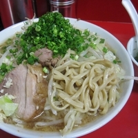 「ラーメン（ニンニク）+小ネギ 650円+100円」@ラーメン二郎 西台駅前店の写真