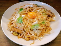 「ヤキメンナポリタン 780円+瓶ビール500円」@ラーメンアキラの写真