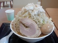 「ラーメン大（野菜W・ニンニク・アブラ）800円」@ジャンクガレッジ イオンレイクタウンmori店の写真