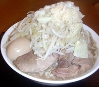 「ラーメン大（ニンニク、アブラ、野菜W）+α」@ジャンクガレッジ イオンレイクタウンmori店の写真