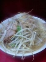 「ラーメン（650円）全マシ」@ラーメン二郎 大宮店の写真