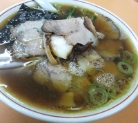 「青島ラーメン+チャーシュー50円増し」@青島食堂 宮内駅前店の写真