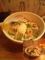 「鶏塩特製和えそば「冷やしカルボナーラ仕立て」850円+気まぐれ丼」@麺や 福一の写真