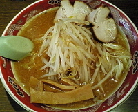 「小田原味噌ラーメン（中盛・無料） 650円」@旨辛ラーメン 味一の写真