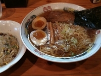 「支那そば+味玉+ミニチャーハン（￥500+￥50+￥300）」@らー麺 みうらの写真