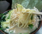 「塩ラーメン700円+野菜100円+ほうれん草80円」@壱成家 柏店の写真