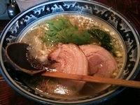 「本丸塩らー麺（￥800）」@横濱元町 塩らー麺 本丸亭 元町店の写真