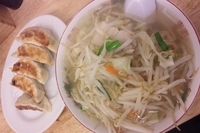 「タンメン と 餃子」@タンメンしゃきしゃき 新橋店の写真