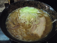 「らーめん750円,大盛り50円」@づゅる麺 池田の写真