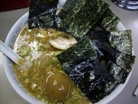 「とんこつ（大）+煮たまご+のり、700円+100円+100円」@めんくいの写真