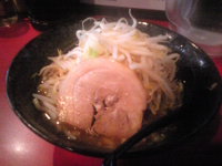 「ラーメン（小） 650円」@麺や 唯桜の写真