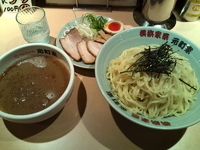 「家系こってりスープ つけめん（太麺）大盛り」@横浜家系 元町家の写真