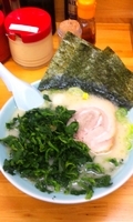 「ラーメン（塩豚骨）並650円＋ほうれん草増100円」@壱寅家 新松戸店の写真