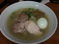 「味玉塩そば+鶏そぼろご飯（￥800+ランチサービス）」@福の神食堂の写真