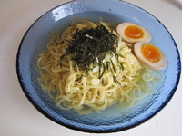 「和風冷やし麺 500円+味玉（クーポン利用）」@横浜ラーメン 一家 伊勢崎店の写真