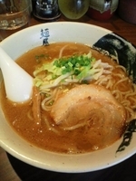 「らー麺 750円」@麺屋武蔵 虎洞の写真